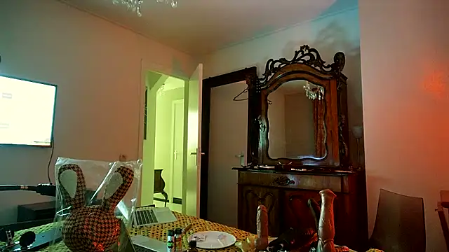 Snapshot of CharlotteVixxens chatting on November 21, 2025, 1:37 am CharlotteVixxens online show from November 21, 2025, 1:37 am