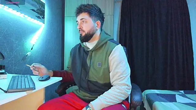 Snapshot of Eduu2322 chatting on February 1, 2025, 10:34 pm Eduu2322 online show from February 1, 2025, 10:34 pm