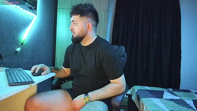 Snapshot of Eduu2322 chatting on February 12, 2025, 10:26 pm Eduu2322 online show from February 12, 2025, 10:26 pm