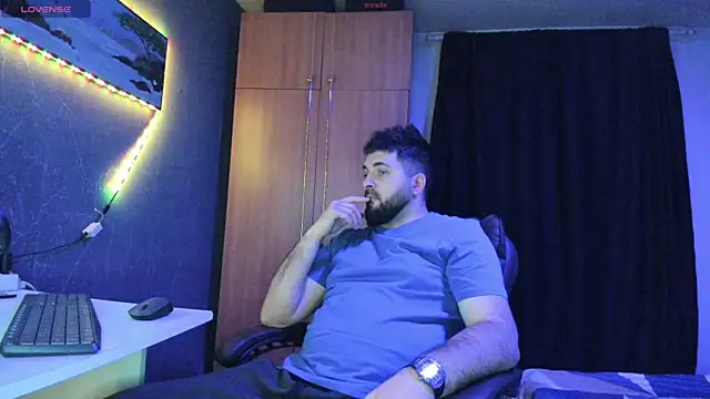 Snapshot of Eduu2322 chatting on February 20, 2025, 10:37 pm Eduu2322 online show from February 20, 2025, 10:37 pm