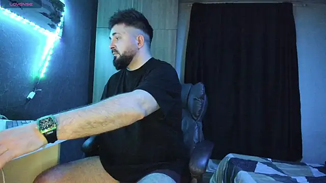 Snapshot of Eduu2322 chatting on March 8, 2025, 10:24 pm Eduu2322 online show from March 8, 2025, 10:24 pm