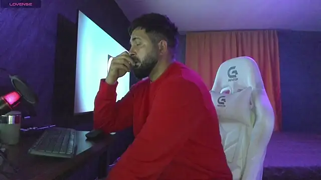 Snapshot of Eduu2322 chatting on October 2, 2025, 8:05 pm Eduu2322 online show from October 2, 2025, 8:05 pm