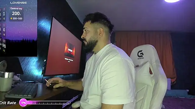 Snapshot of Eduu2322 chatting on December 4, 2025, 7:55 pm Eduu2322 online show from December 4, 2025, 7:55 pm