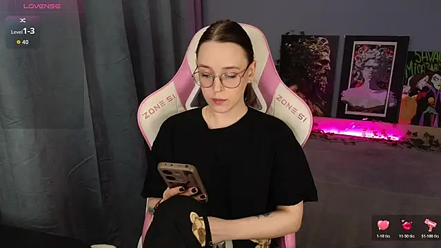 Sweet frosti online show from April 12, 2026, 4:06 am