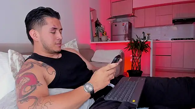 Chriskyle  online show from November 20, 2025, 12:49 pm