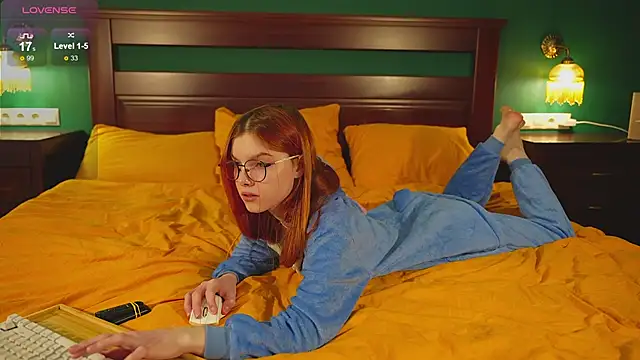 Katy  Ethereal online show from November 16, 2025, 3:12 am