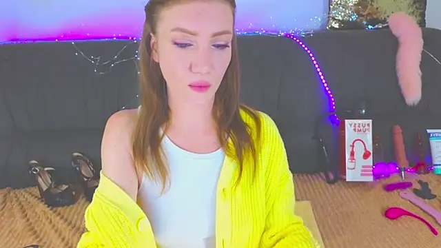 Snapshot of AlexaStoun chatting on March 18, 2025, 3:31 pm AlexaStoun online show from March 18, 2025, 3:31 pm