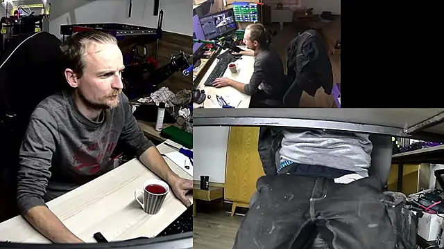 Snapshot of Happy_Michal chatting on October 13, 2025, 4:18 pm Happy Michal online show from October 13, 2025, 4:18 pm