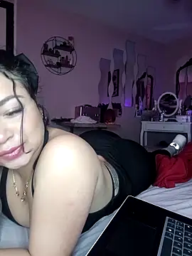 Snapshot of Lia_Roxx chatting on November 20, 2025, 4:29 pm Lia Roxx online show from November 20, 2025, 4:29 pm