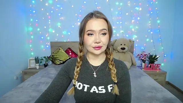 StacyYellig online show from January 25, 2025, 8:10 pm