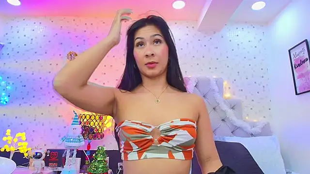 JulietaReyess online show from December 2, 2025, 11:48 am