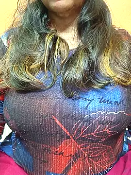 Snapshot of CUTE_SOPHIA- chatting on February 12, 2025, 7:02 pm CUTE SOPHIA- online show from February 12, 2025, 7:02 pm