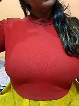 Snapshot of CUTE_SOPHIA- chatting on February 23, 2025, 4:50 am CUTE SOPHIA- online show from February 23, 2025, 4:50 am