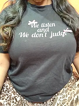 Snapshot of CUTE_SOPHIA- chatting on October 22, 2025, 12:22 am CUTE SOPHIA- online show from October 22, 2025, 12:22 am