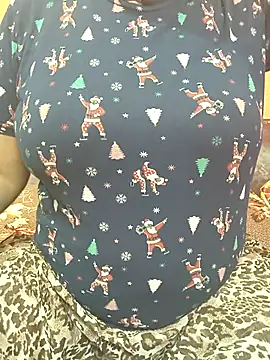 Snapshot of CUTE_SOPHIA- chatting on October 29, 2025, 11:17 pm CUTE SOPHIA- online show from October 29, 2025, 11:17 pm