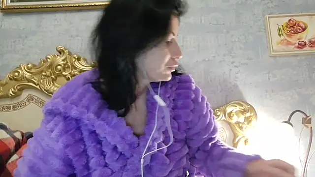 StunnigArt online show from April 10, 2026, 1:00 am