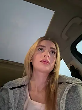 EvieEvans online show from December 29, 2024, 3:46 pm