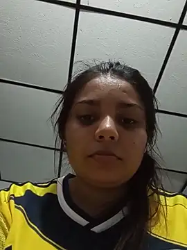 stefanie010 online show from May 28, 2026, 11:18 am