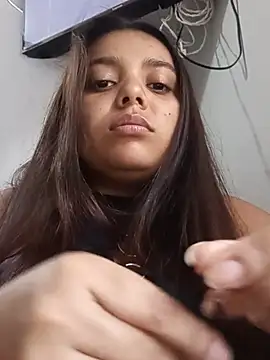 stefanie010 online show from July 5, 2026, 9:11 pm