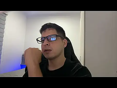 Snapshot of lordbeja chatting on April 5, 2026, 2:53 am lordbeja online show from April 5, 2026, 2:53 am