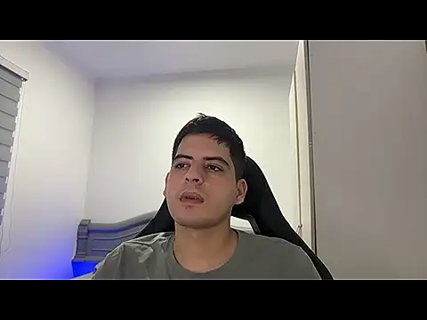 Snapshot of lordbeja chatting on April 11, 2026, 3:33 am lordbeja online show from April 11, 2026, 3:33 am