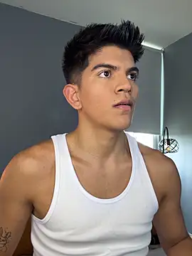 santiago 01 online show from September 28, 2025, 8:36 pm