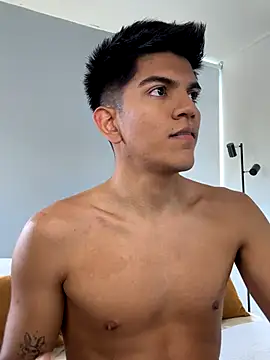 santiago 01 online show from December 3, 2025, 7:34 pm