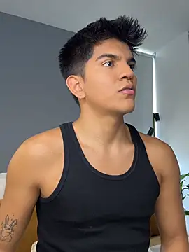santiago 01 online show from May 21, 2026, 7:54 pm