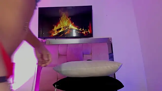 Snapshot of emily_lady20 chatting on January 12, 2025, 9:51 pm emily lady20 online show from January 12, 2025, 9:51 pm