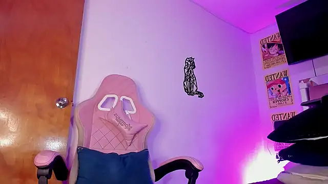 Snapshot of emily_lady20 chatting on November 2, 2025, 11:29 pm emily lady20 online show from November 2, 2025, 11:29 pm