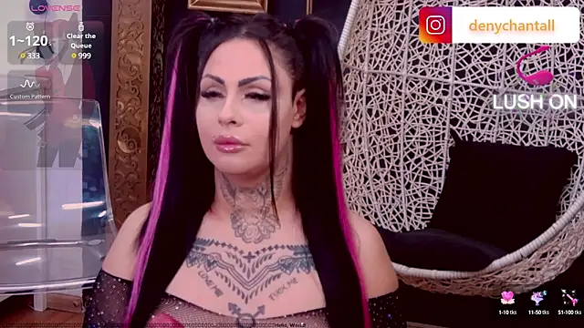 DeniSalome online show from January 11, 2025, 10:40 am