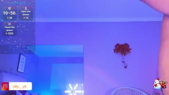 LillyDolls23 online show from January 7, 2025, 4:05 pm