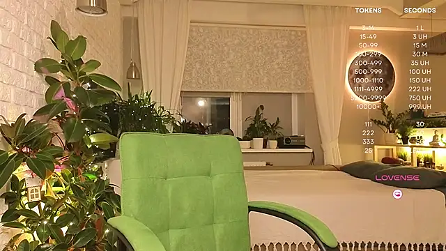 Snapshot of moon_deity_ chatting on January 9, 2025, 5:22 pm moon deity online show from January 9, 2025, 5:22 pm