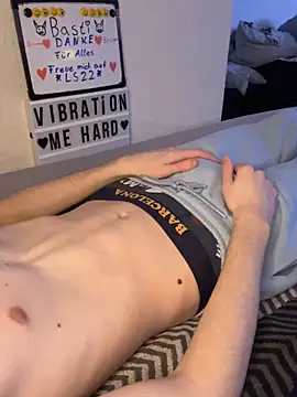 secret dream415 online show from February 19, 2025, 7:27 pm