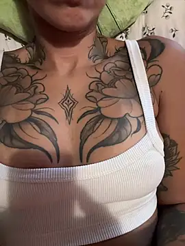 Nadiasexy online show from July 8, 2026, 5:50 pm