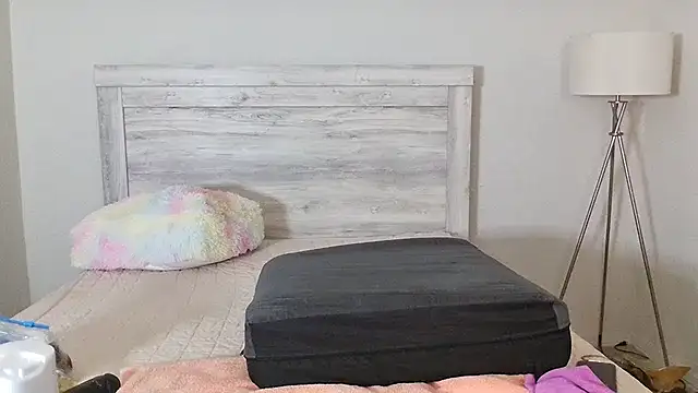 Carmen Cream online show from February 11, 2026, 5:29 pm