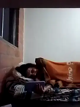 Snapshot of Cameron_puppy chatting on February 14, 2025, 6:23 am Cameron puppy online show from February 14, 2025, 6:23 am