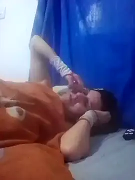 Snapshot of Cameron_puppy chatting on March 5, 2025, 1:17 pm Cameron puppy online show from March 5, 2025, 1:17 pm