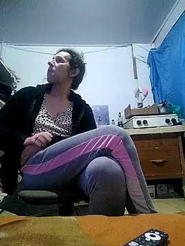 Snapshot of Cameron_puppy chatting on March 6, 2025, 4:52 am Cameron puppy online show from March 6, 2025, 4:52 am