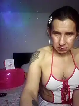 Snapshot of Cameron_puppy chatting on October 12, 2025, 6:01 am Cameron puppy online show from October 12, 2025, 6:01 am