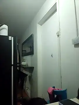 Snapshot of Cameron_puppy chatting on October 27, 2025, 4:33 pm Cameron puppy online show from October 27, 2025, 4:33 pm