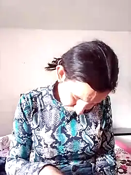 Snapshot of Cameron_puppy chatting on October 31, 2025, 7:48 pm Cameron puppy online show from October 31, 2025, 7:48 pm