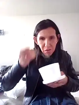 Snapshot of Cameron_puppy chatting on November 4, 2025, 8:41 pm Cameron puppy online show from November 4, 2025, 8:41 pm