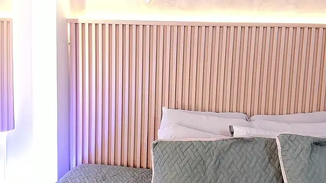 daiana curly online show from September 27, 2025, 8:14 pm