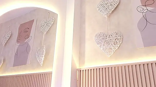 daiana curly online show from November 22, 2025, 7:46 pm