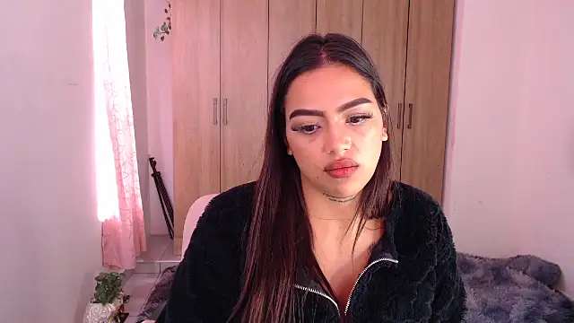 Snapshot of fairylatin222 chatting on February 8, 2025, 4:57 pm fairylatin222 online show from February 8, 2025, 4:57 pm