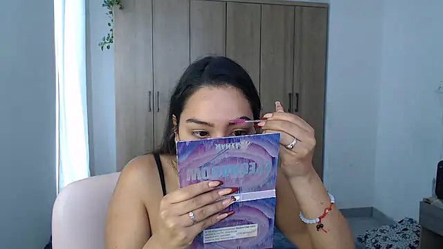 Snapshot of fairylatin222 chatting on February 20, 2025, 3:19 pm fairylatin222 online show from February 20, 2025, 3:19 pm