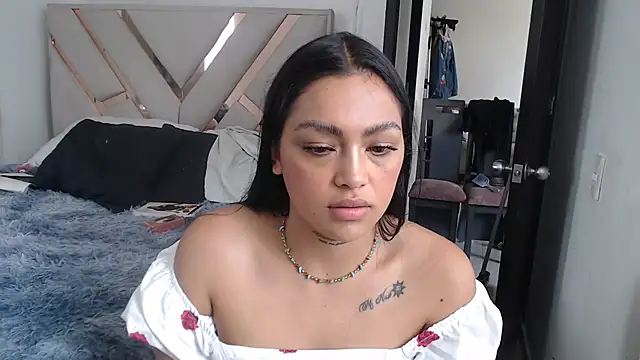 Snapshot of fairylatin222 chatting on September 12, 2025, 5:24 pm fairylatin222 online show from September 12, 2025, 5:24 pm