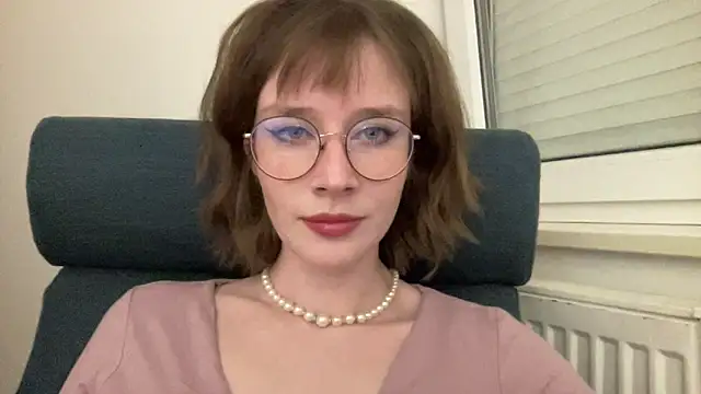 ms christiana online show from May 5, 2026, 7:33 pm