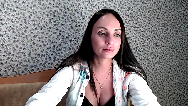 Tinadream20 online show from March 4, 2025, 2:21 pm